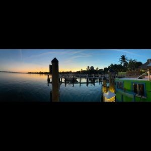 Meet your Posher, Roxana